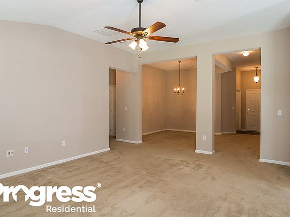 4th image of 1732 Hollow Glen Dr