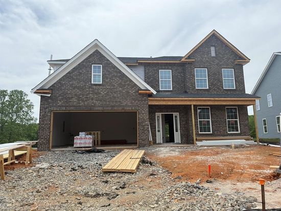 4574 Hanes Lake Dr, Winston Salem, NC 27106