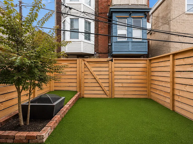 1513 Montrose St — Photo 24