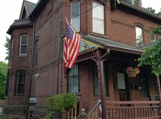 211 Collins St, Hartford, CT 06105