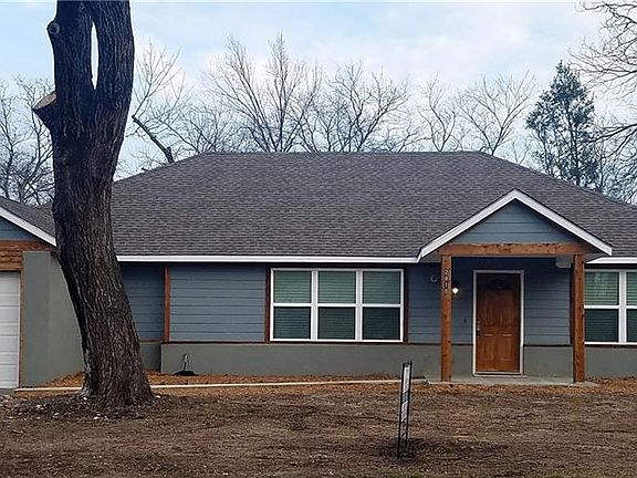 2nd image of 2810 Salerno Dr