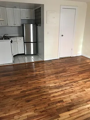 Rented by Compass | media 22