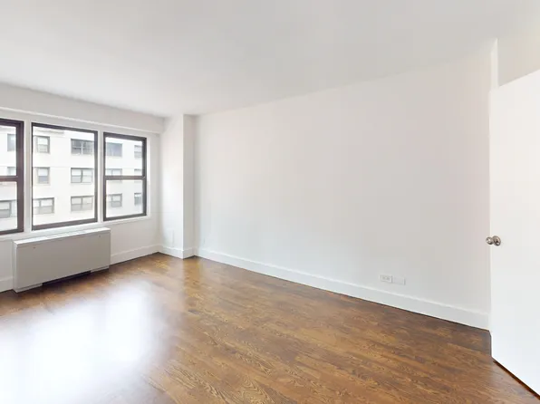 220 East 63rd Street image 4 of 18