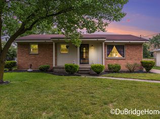 2816 Hollis Dr NE, Grand Rapids, MI 49505