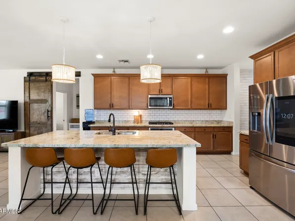 18759 W YUCATAN Drive, Surprise, AZ 85388