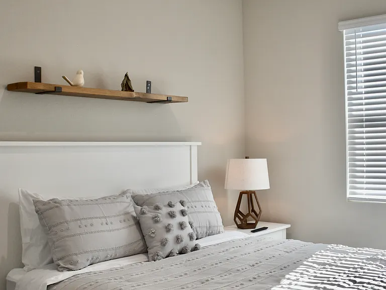4864 E Village Dr — Photo 28