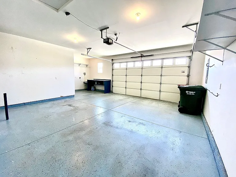 481 W Peck St — Photo 28