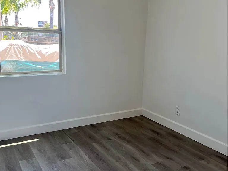 4059 Wilson Ave #4059 — Photo 1