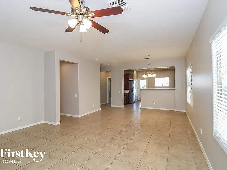 11144 E Sutter Ave — Photo 6
