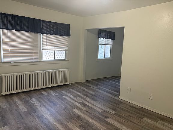 4th image of 1717 Main St #12