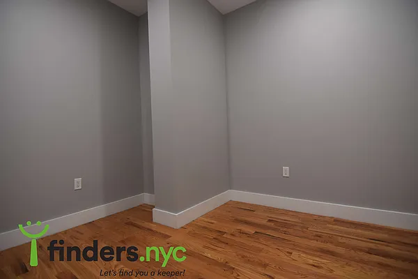 Rented by Clove Realty LLC | media 9