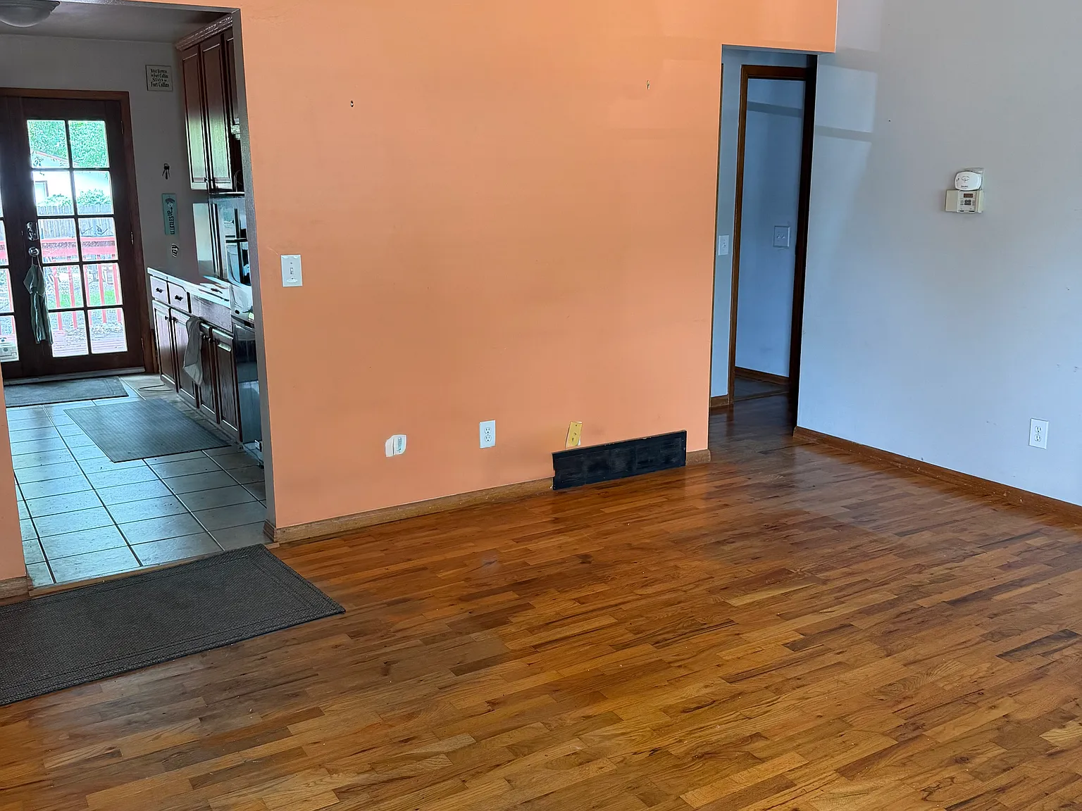 2 bed, 829 sqft, $1,800 — Photo 2