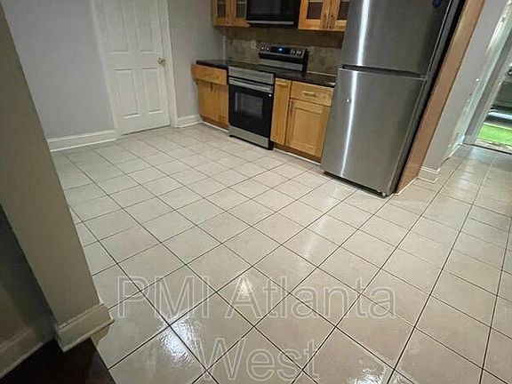 5th image of 1715 Highland Pl