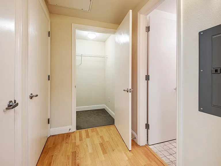 1852 Bonanza St — Photo 23
