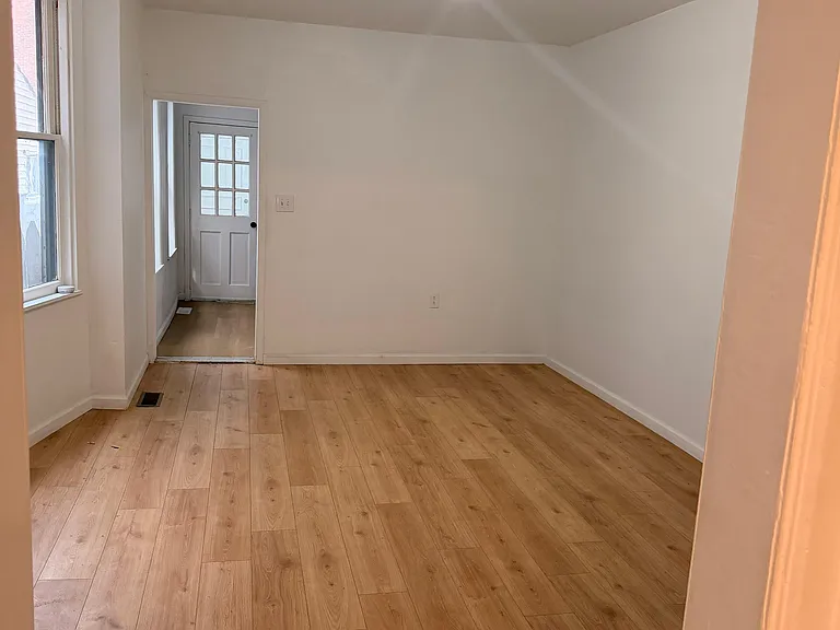 525 Buttonwood St — Photo 5