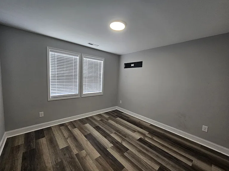 109 Fox Cove Xing — Photo 17