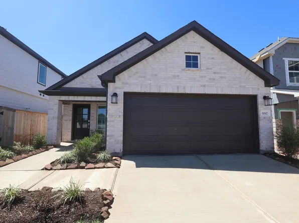 32527 Midsummer Dr, Fulshear, TX 77441