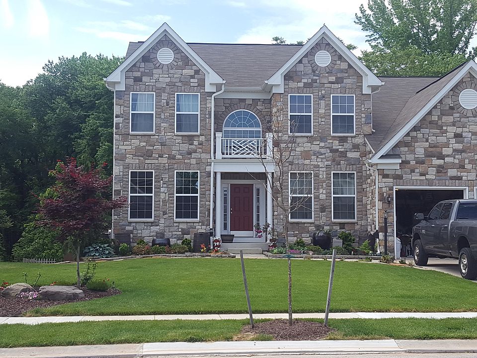 1st image of 709 Blackhorse Trl