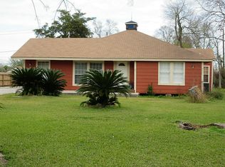 102 Crow Rd, Baytown, TX 77520