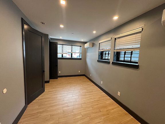 5th image of 80 Rockaway Ave APT 1A