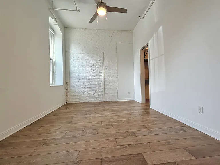 813 Broadway St #101 — Photo 18