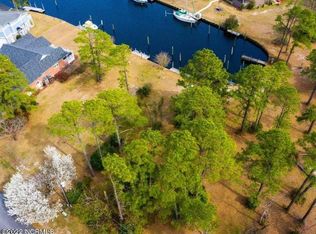 902 Salt Cay Ct, New Bern, NC 28560