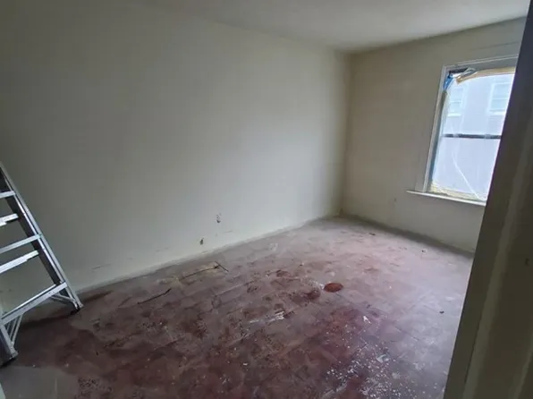 16 Dudley Ter, Dorchester, MA 02125