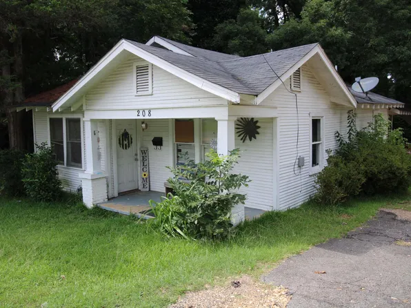 208 W Vine St, White Hall, AR 72150