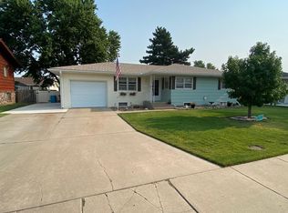 3314 Meadowlark Ln, Great Bend, KS 67530
