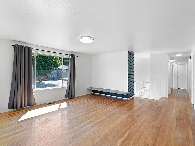 17803 98th Ave S — Photo 17