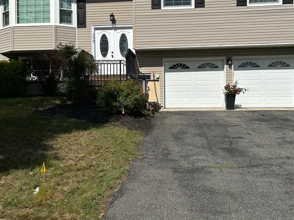 177 S Moetz Dr, Milltown, NJ 08850