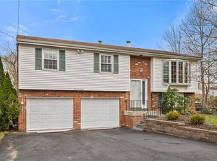 596 Thompson Run Rd, Pittsburgh, PA 15237
