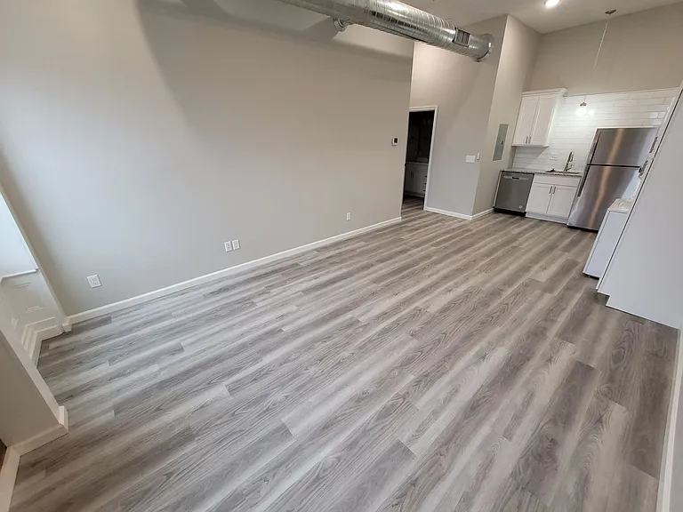 116 W Main St — Photo 1