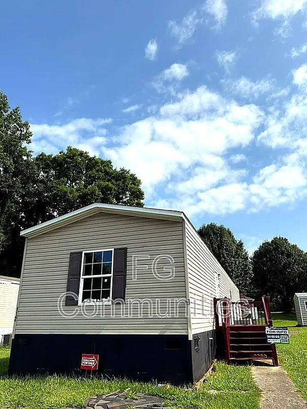 3 bed, 2.0 bath, $1,545 — Photo 1