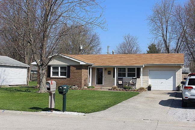 1st image of 605 Oakdale Dr