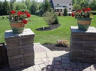 127 Overfield Cir, Port Matilda, PA 16870