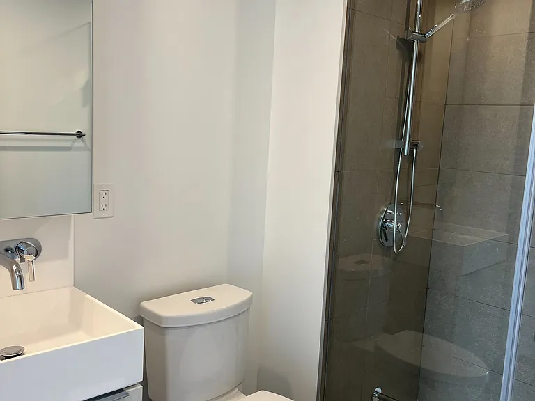 370 Martha St #1307 — Photo 30