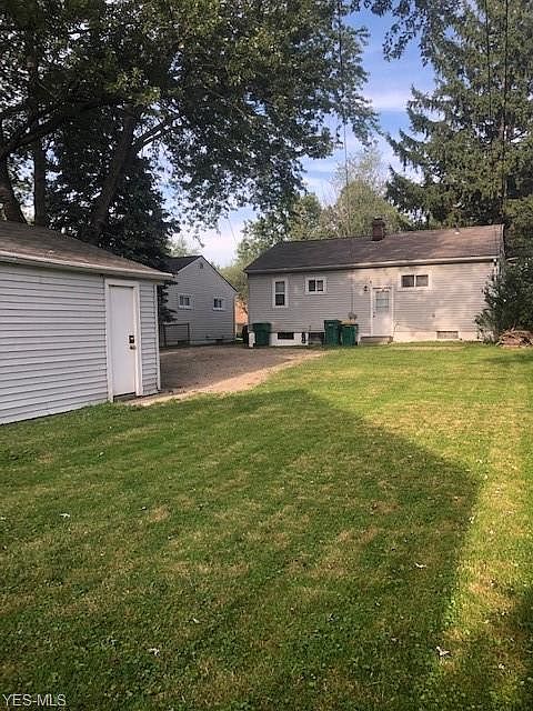2nd image of 4934 Brooksdale Rd