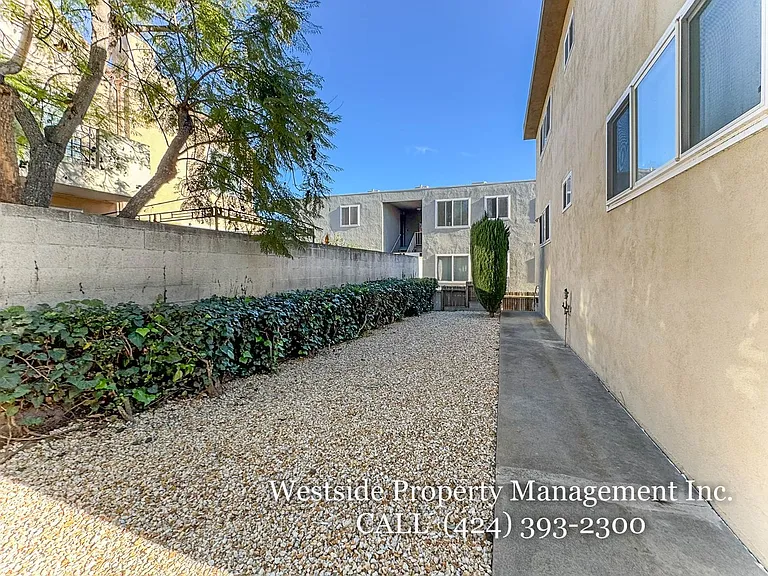 425 E Tamarack Ave #3 — Photo 14