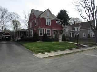 32 Chestnut St, Whitman, MA 02382