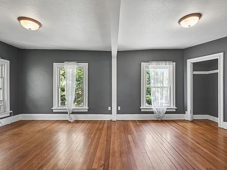 1428 N Lafayette St — Photo 3