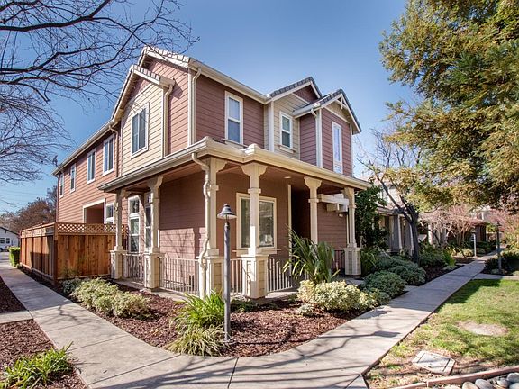 2nd image of 636 Valley Oak Ter