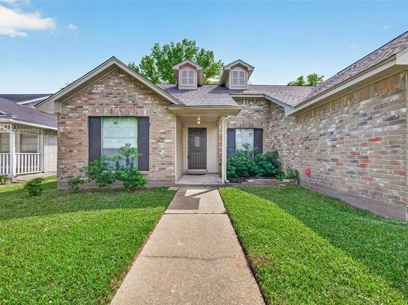 3110 Flintwood Dr, Sugar Land, TX 77479