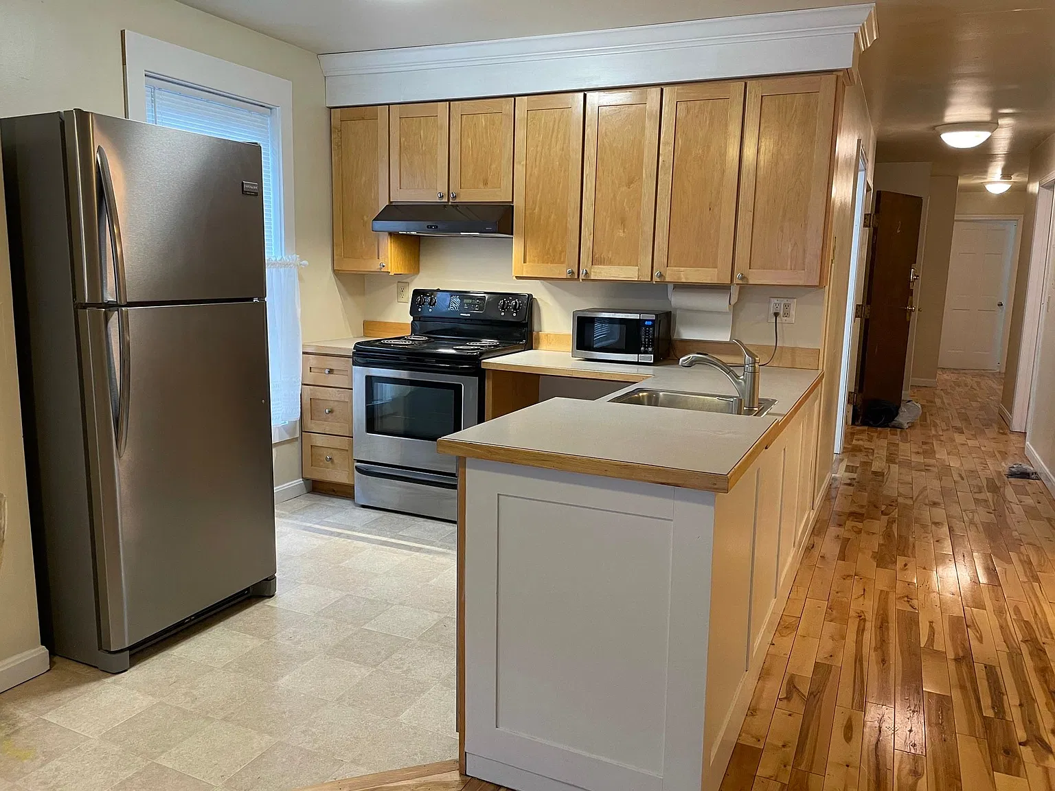 Kitchen with dishwasher