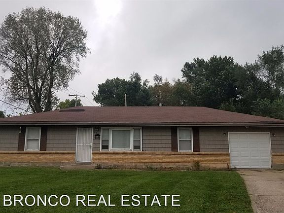 2nd image of 8200 E 107th St