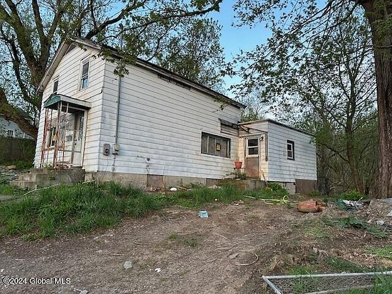 4th image of 54 Eddy Street