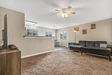 389 Sunnyside Cir — Photo 12