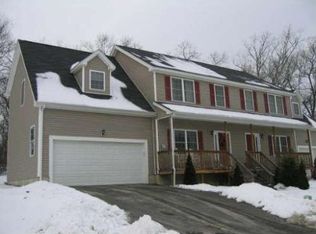 14 Oakes Cir #U10A, Millbury, MA 01527