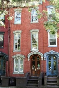 273 8th St, Jersey City, NJ, 07302
