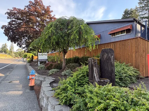 17770 Webster Rd #13, Gladstone, OR 97027